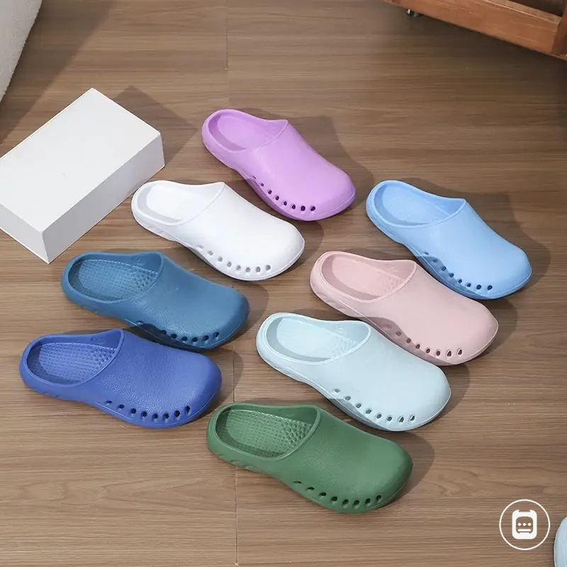 Closed-toe surgical work shoes for operating room and laboratory use